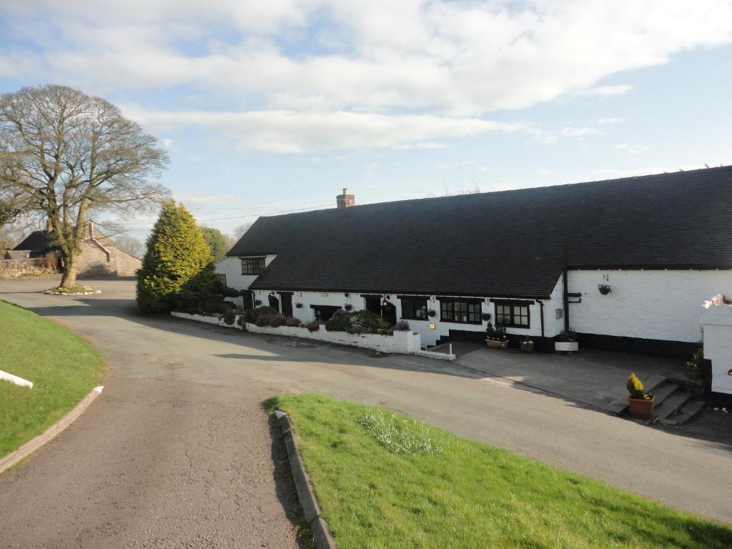 The Dog & Partridge Country Inn Ashbourne  Luaran gambar