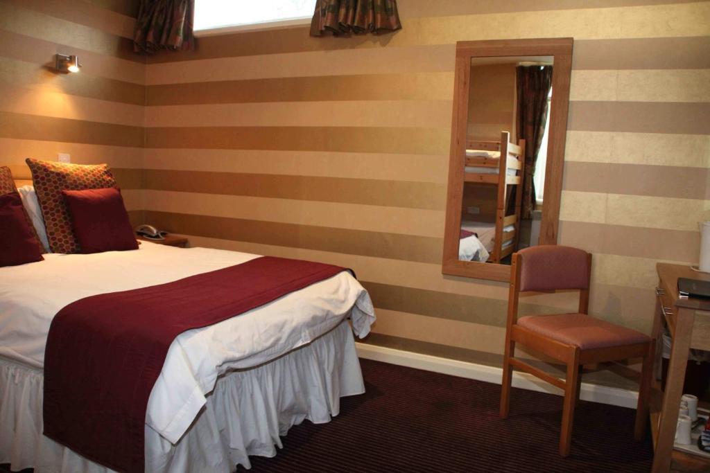 The Dog & Partridge Country Inn Ashbourne  Bilik gambar