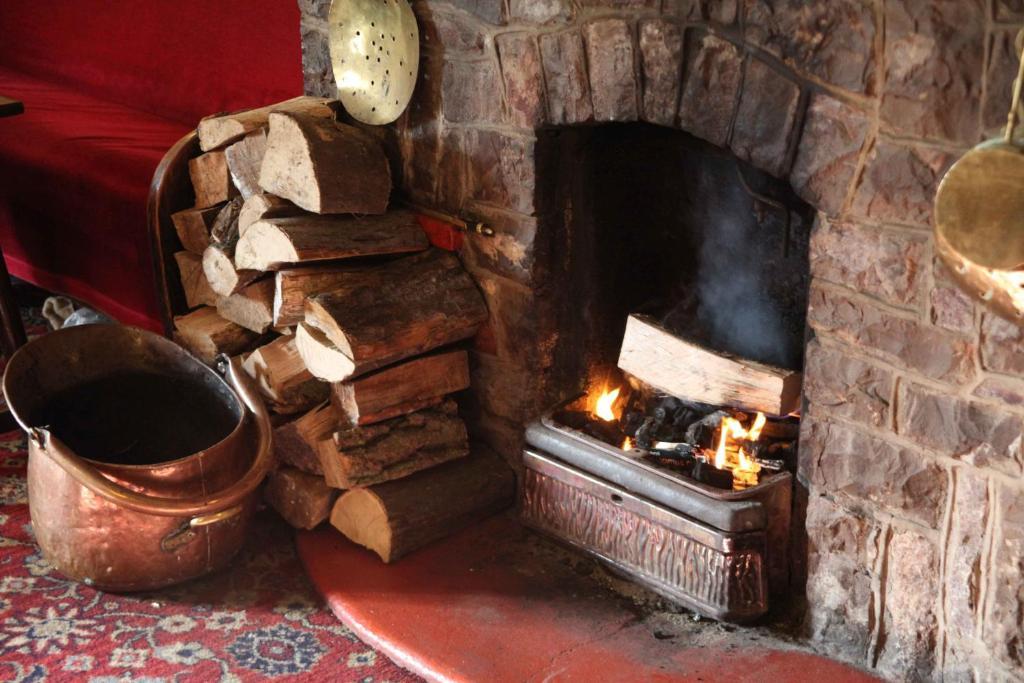 The Dog & Partridge Country Inn Ashbourne  Luaran gambar