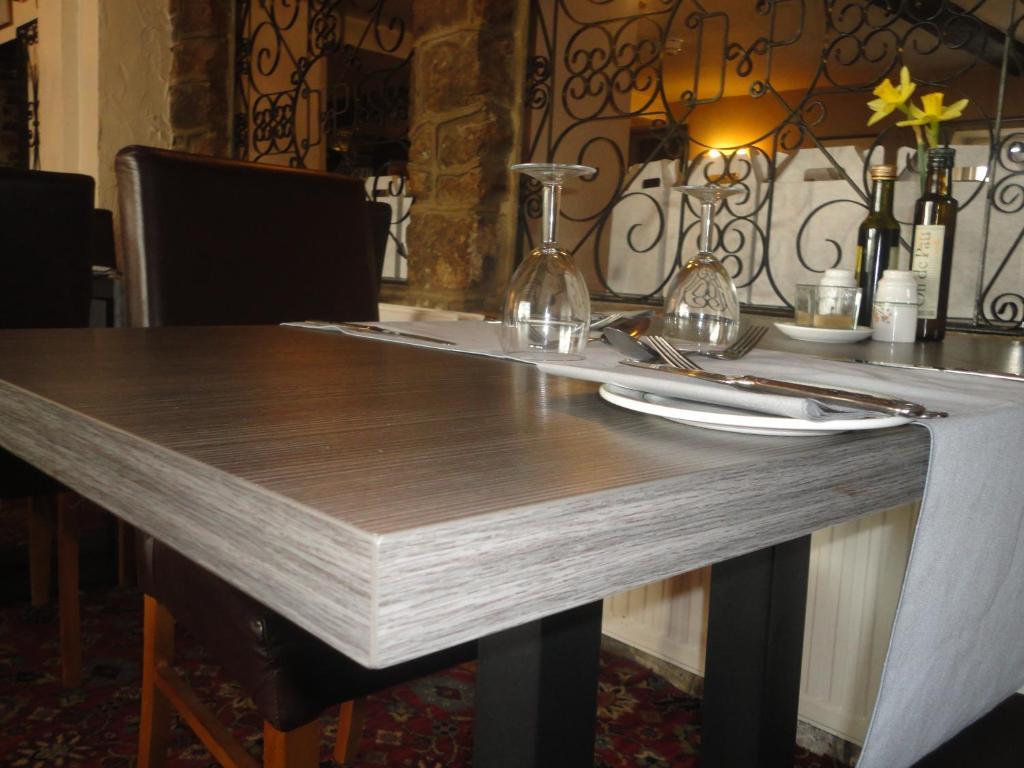 The Dog & Partridge Country Inn Ashbourne  Luaran gambar
